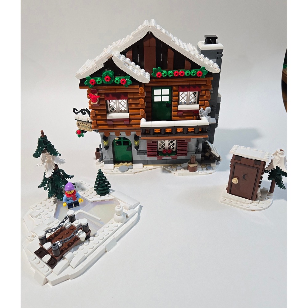 LEGO Icons 10325 Alpine Lodge Winter Village Near Complete Retired 1 Minifig
